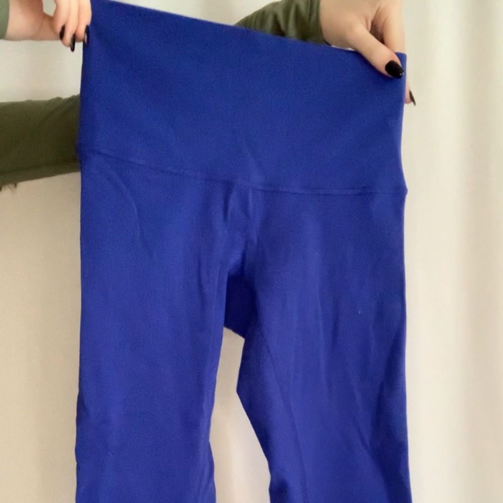 Lulu lemon capris